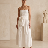 Witte Off-Shoulder Jurk met Kant, Overslagdetail & Striksluiting