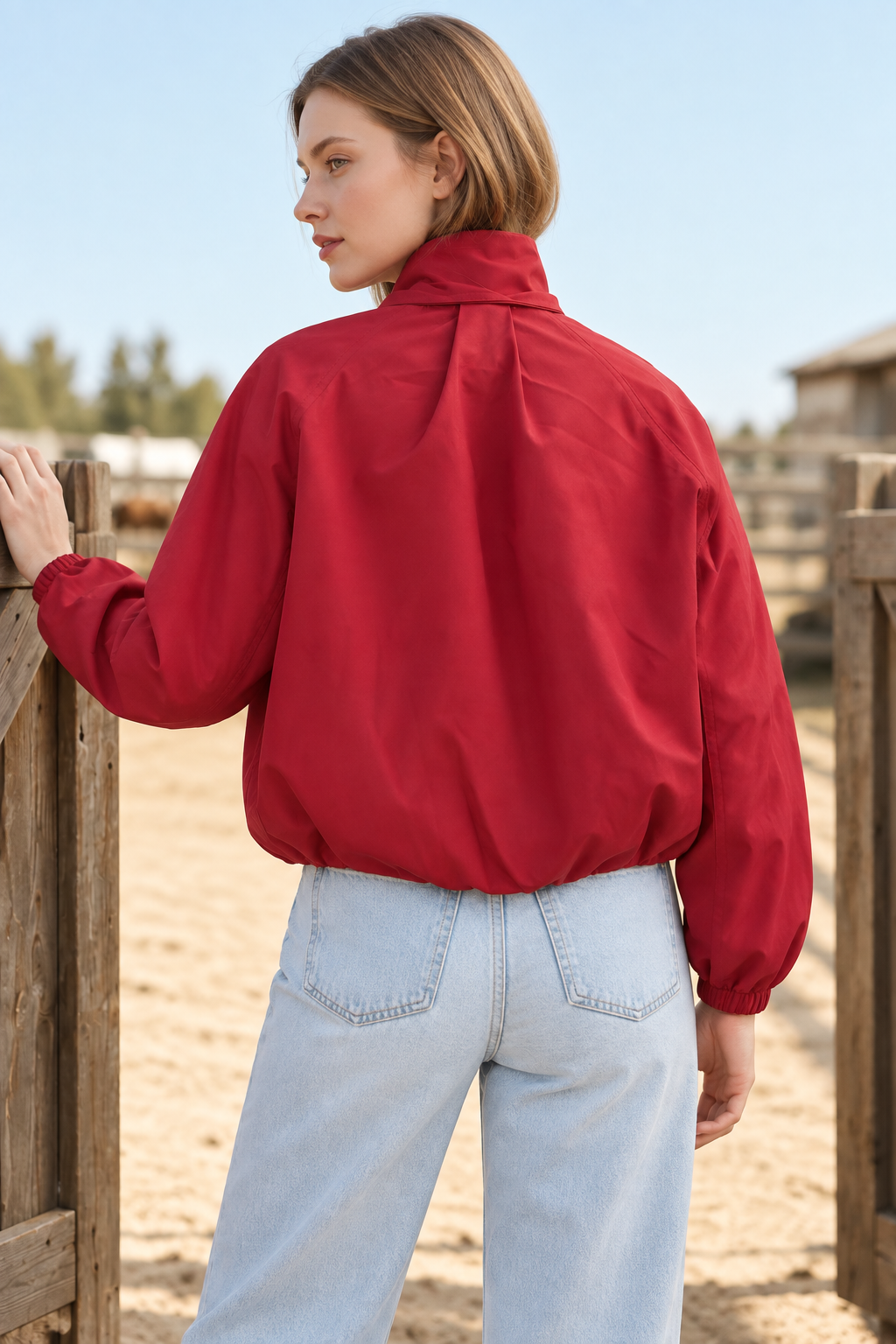 Rood Bomberjack met strikdetail