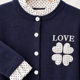 Donkerblauw vest met LOVE-borduursel en stippen – dames