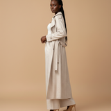 Casaco de trincheira dobrado