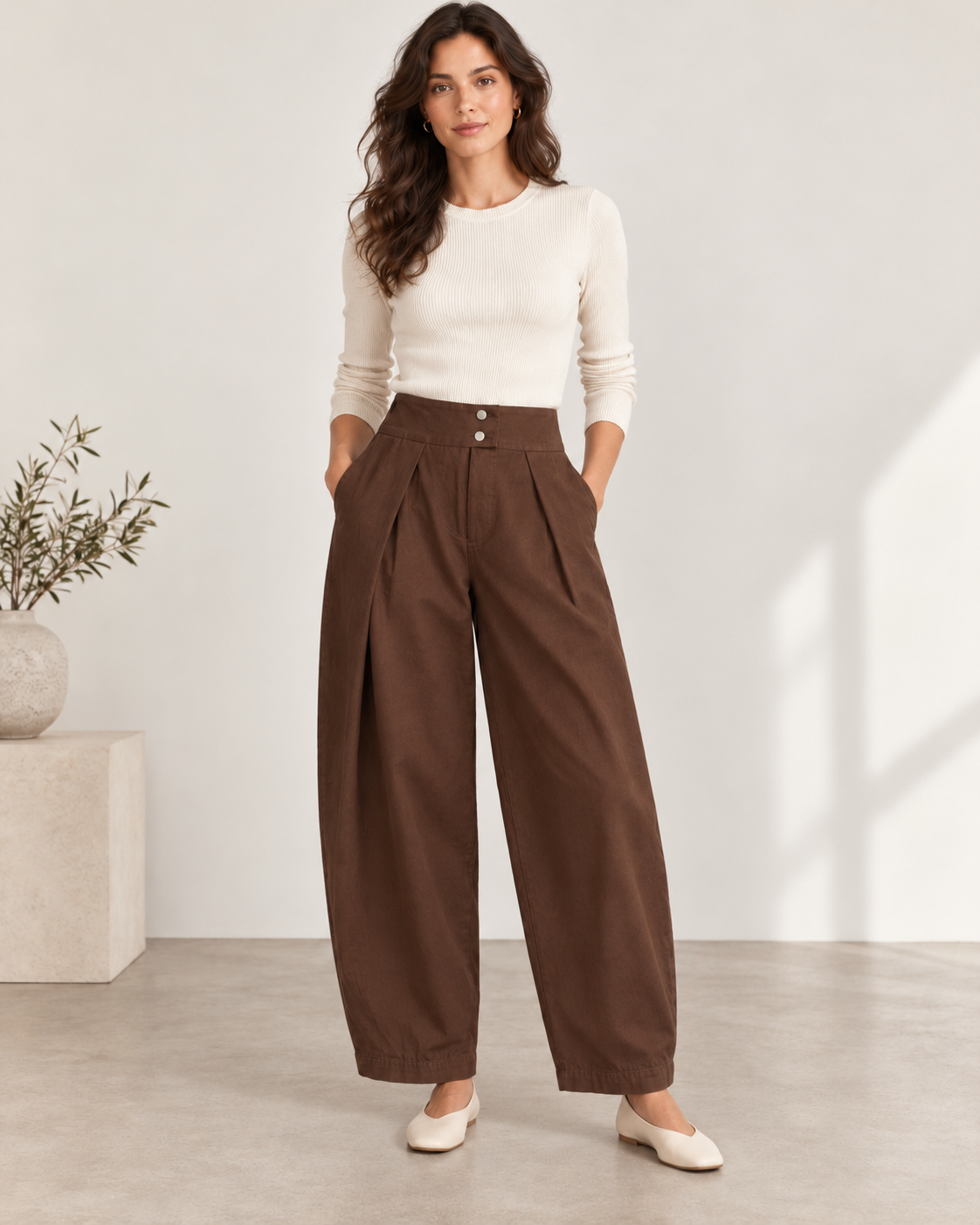 Bruine ballonbroek met plooien – detail